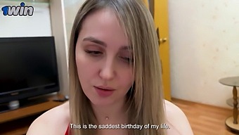 Moden Mor Med Stor Rumpe Gir En Blowjob I Pov