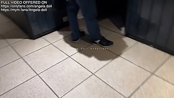 Verified Amateur Gets Surprised With Threesome In X Cinema