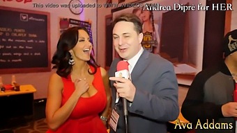 Ava Addams Masuje Swoje Piersi Dla Przyjemności Andrei Diprè