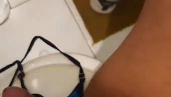 Amateur Babe Geniet Van Anale Seks En Geeft Een Slordige Blowjob In Lingerie