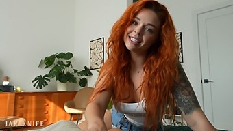 השיער האדום של סינטרה מונרו בוער בסרט פורנו באיכות גבוהה
